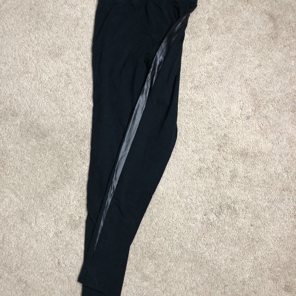 Black leggings